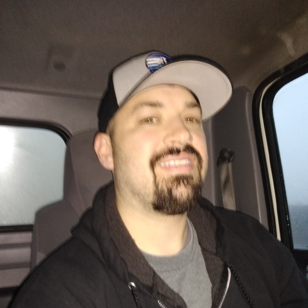 Meet your Posher, Dustin